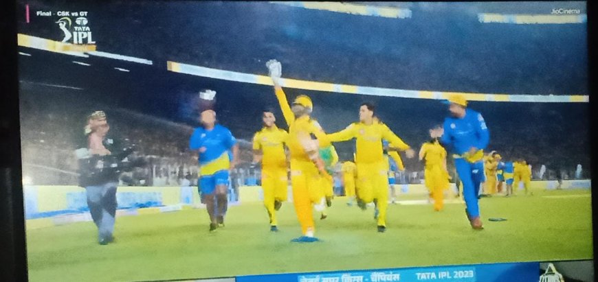 Chennai Super Kings wins IPL 2023 final off last ball, equals Mumbai Indians with fifth title